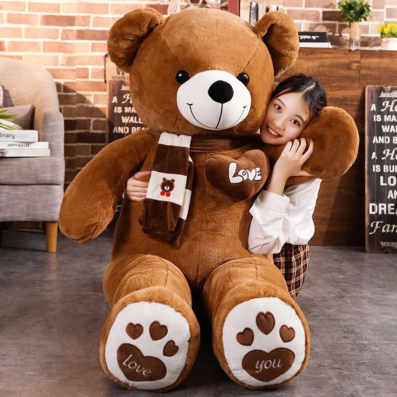 Ours en Peluche avec Écharpe – Jouet Doux pour Enfants, Bébés & Cadeaux